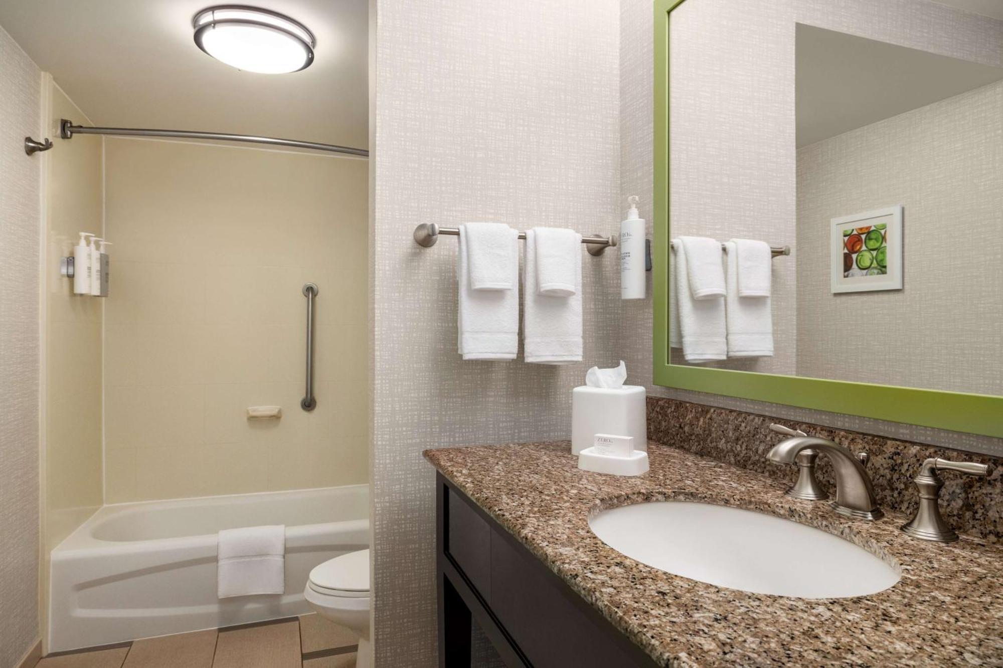Hampton By Hilton 3* Shelton