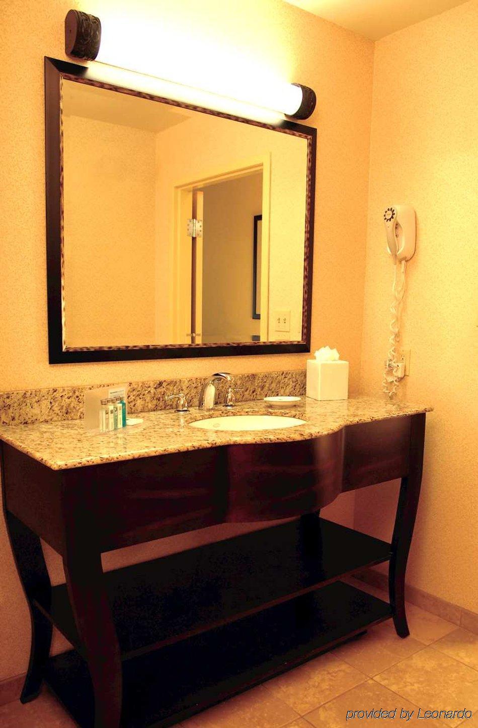 Hotel Hampton By Hilton 3*