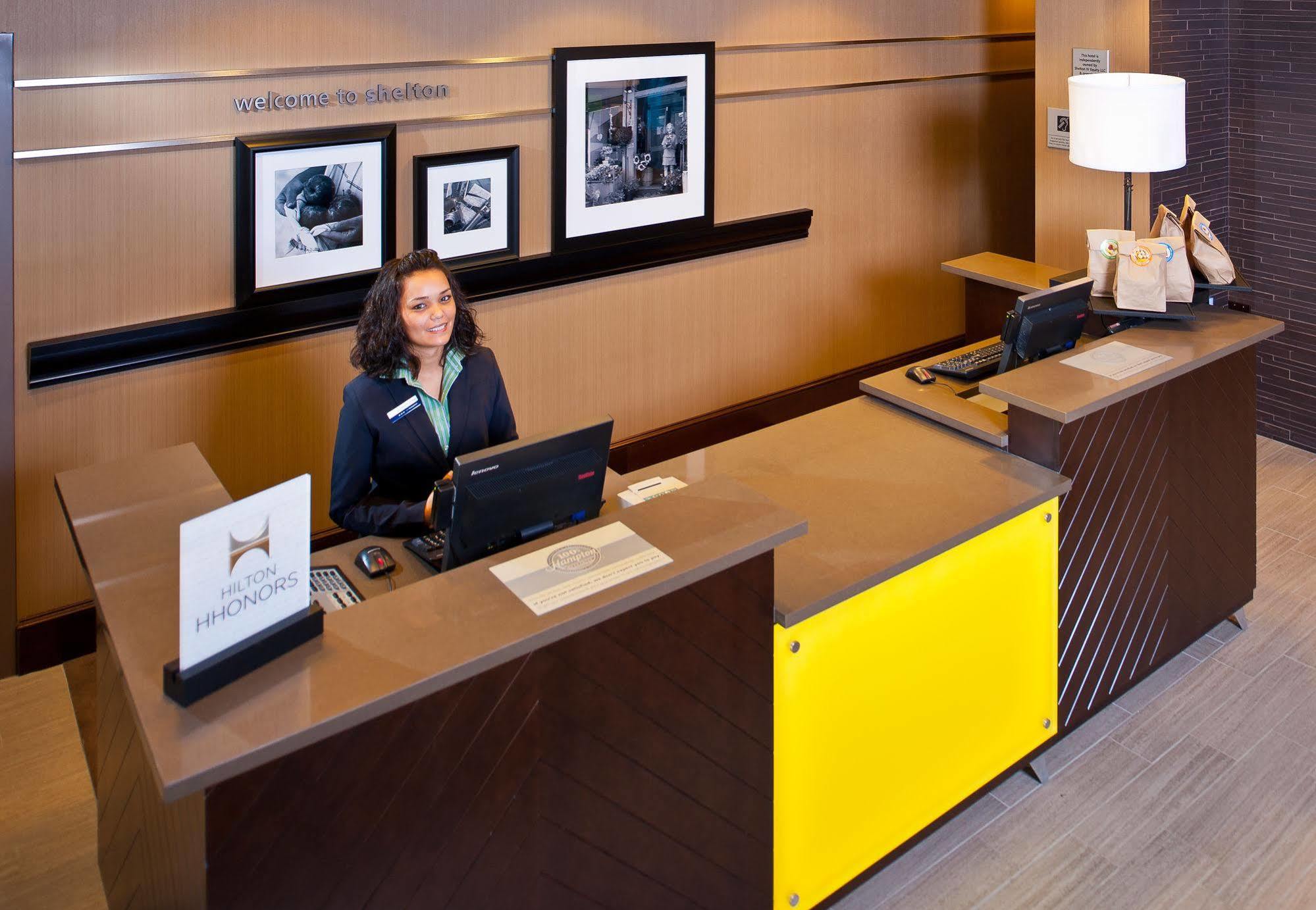 Hotel Hampton By Hilton Shelton